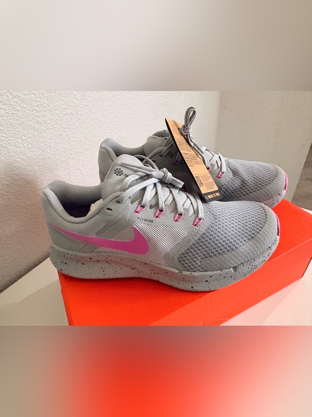 Nike Women’s Light Gray & Pink Flywire Training Sneakers